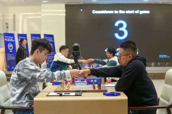 张雨绮被揉到高潮下部了床