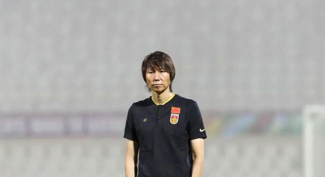 前田薰