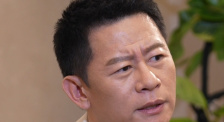 办公室女孩暴力